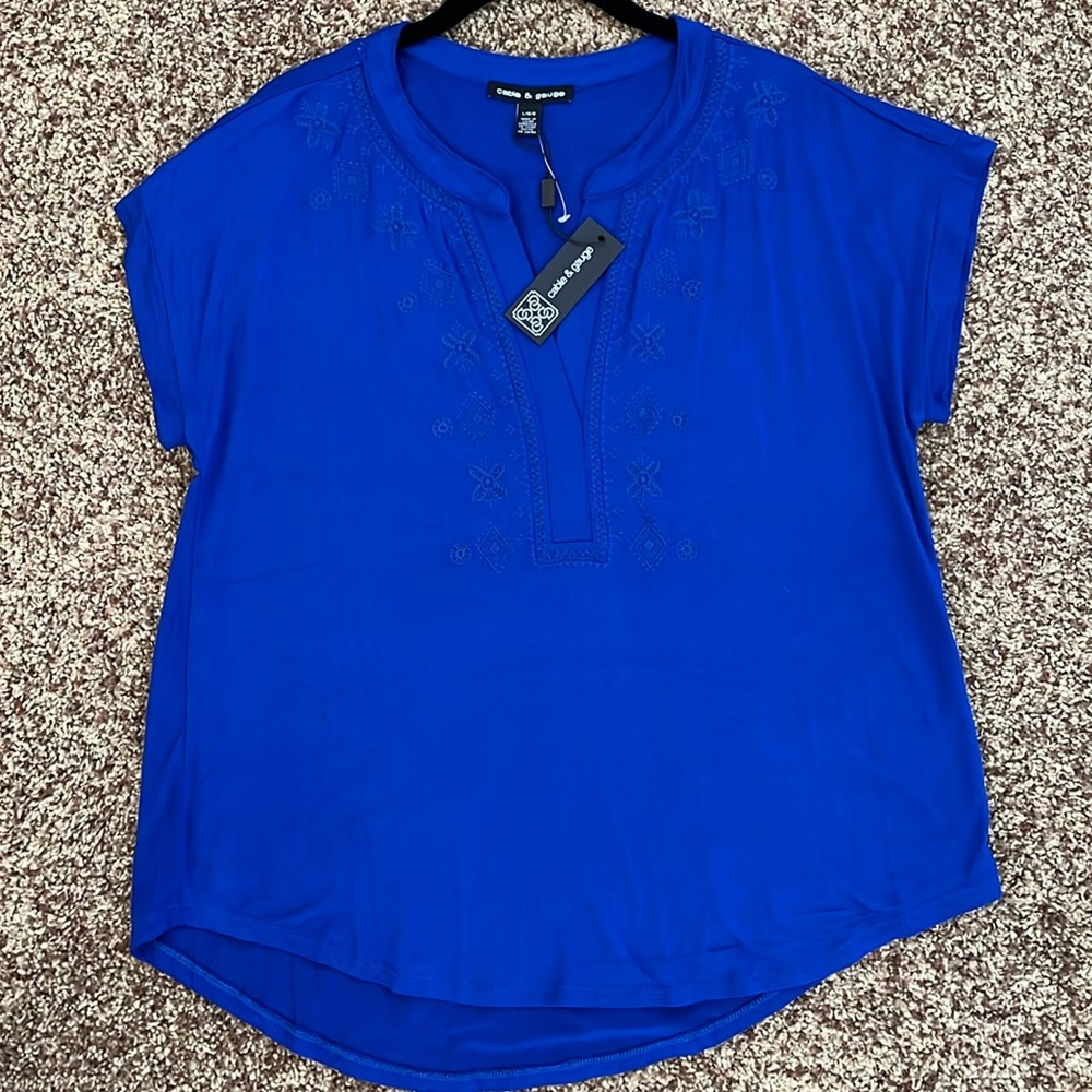 Cable & Gauge Royal Blue Top Size Large NWT